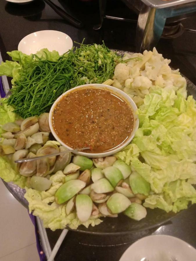 NP Hotel Buriram Buitenkant foto